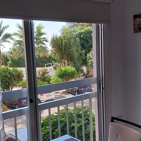 Stelia'S Seagate Studio Apt. ลาร์นาคา ภายนอก รูปภาพ