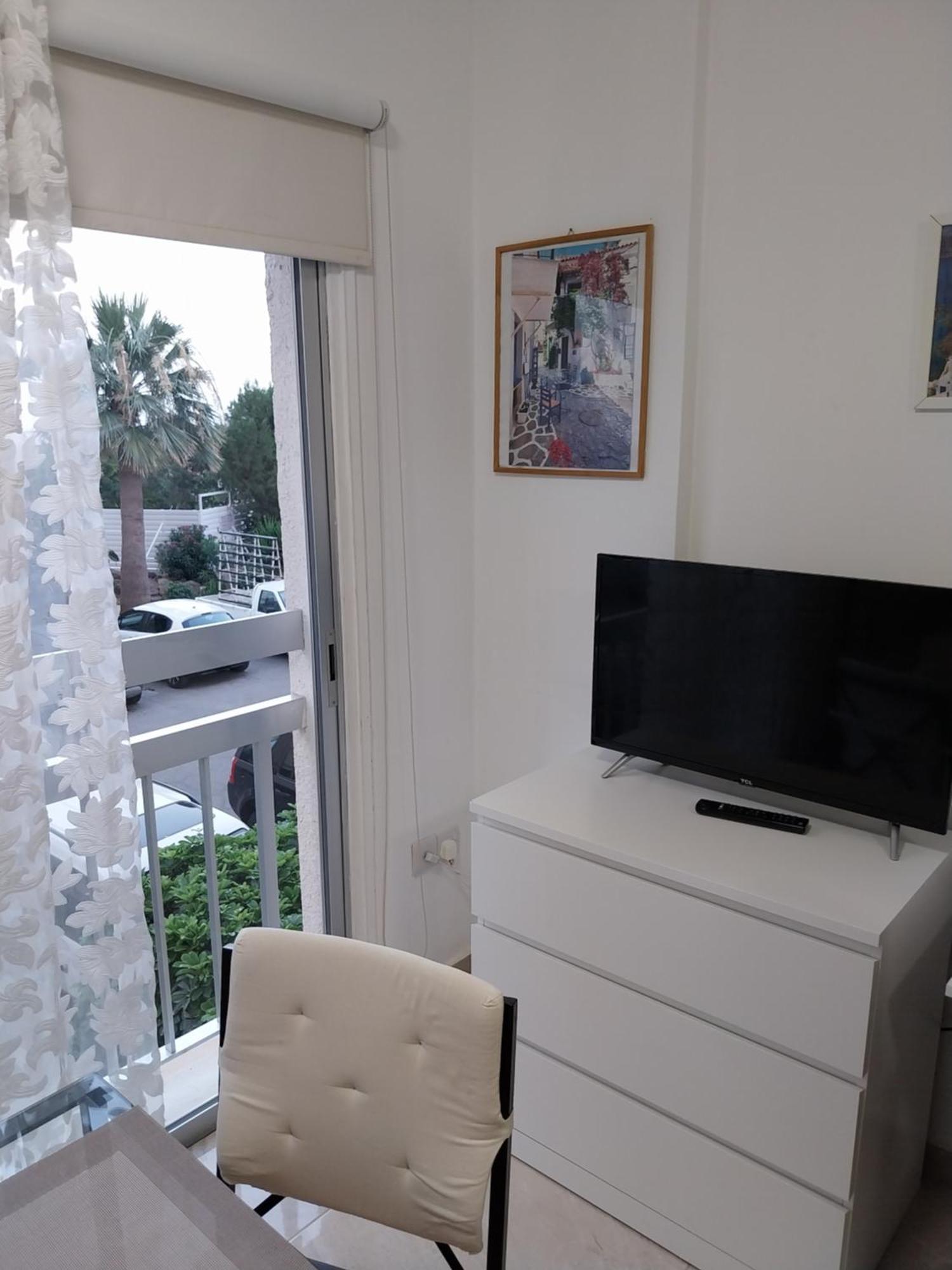 Stelia'S Seagate Studio Apt. ลาร์นาคา ภายนอก รูปภาพ
