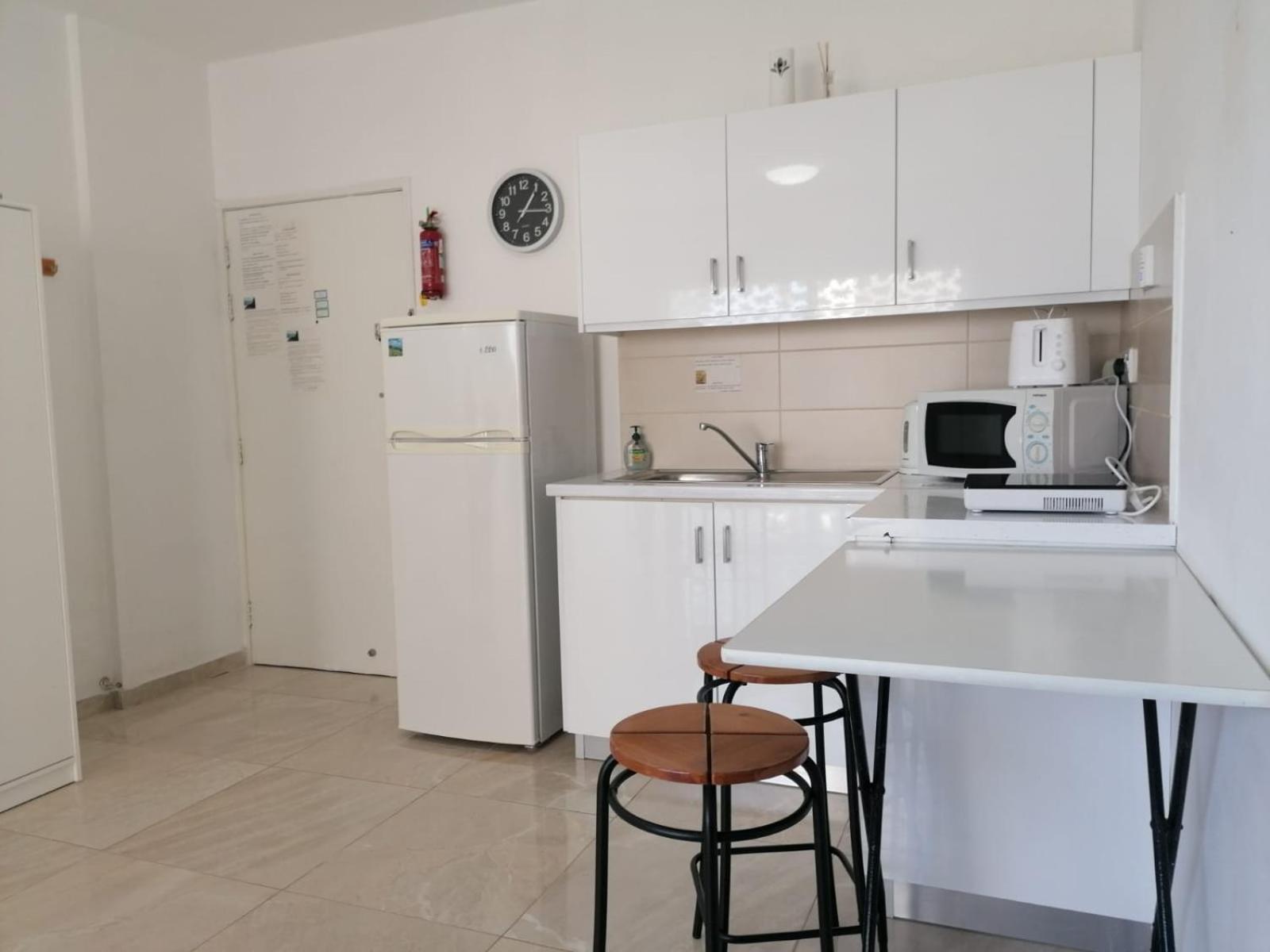Stelia'S Seagate Studio Apt. ลาร์นาคา ภายนอก รูปภาพ